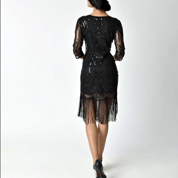 1920s Style Black Beaded & Sequin Margaux Sleeved Fringe Dress - Picture 3 of 8